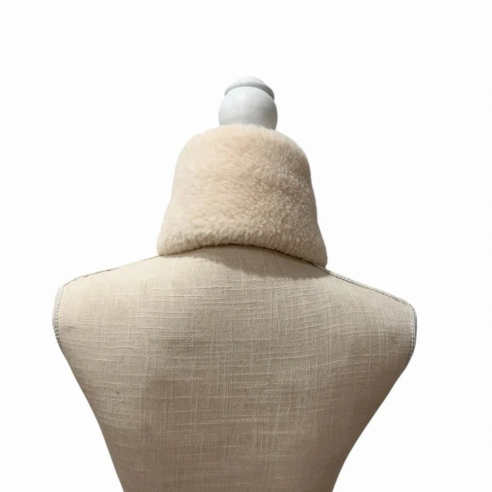 Cute Plush Bunny Face Faux Fur Scarf Cream Winter Neck Warmer Soft Cozy 32